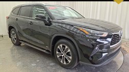 2022 Toyota Highlander Hybrid XLE