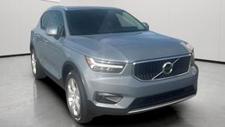 2022 Volvo XC40 T5 Momentum