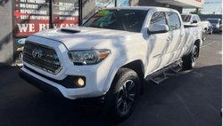 2017 Toyota Tacoma TRD Sport