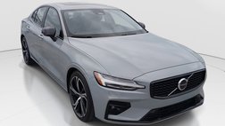 2024 Volvo S60 B5 Core Dark Theme