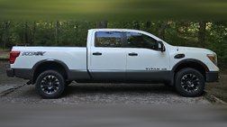 2017 Nissan Titan XD SL