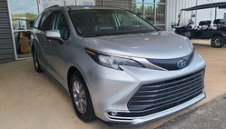 2024 Toyota Sienna XLE