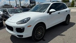 2017 Porsche Cayenne Platinum