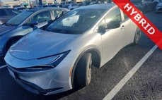 2025 Toyota Prius LE