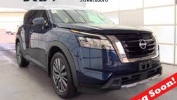 2023 Nissan Pathfinder SL