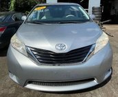 2012 Toyota Sienna LE 7-Passenger