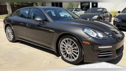 2016 Porsche Panamera 4 Edition