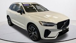 2025 Volvo XC60 B5 Plus Dark Theme