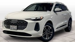 2025 Audi Q5 quattro Premium TFSI