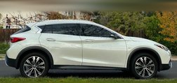 2018 Infiniti QX30 Premium