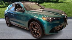 2025 Alfa Romeo Stelvio Intensa