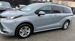 2023 Toyota Sienna Woodland Edition