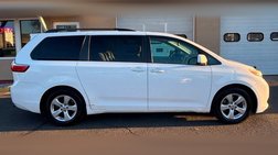 2016 Toyota Sienna LE