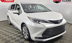 2023 Toyota Sienna Platinum 7-Passenger