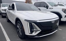 2025 Cadillac LYRIQ Luxury 1