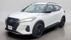 2022 Nissan Kicks SR