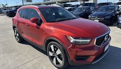 2020 Volvo XC40 T5 Momentum