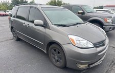 2004 Toyota Sienna XLE