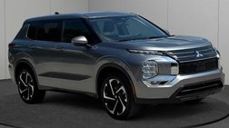 2023 Mitsubishi Outlander SE