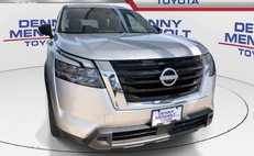 2024 Nissan Pathfinder S