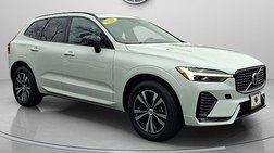 2025 Volvo XC60 B5 Core Dark Theme