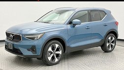 2025 Volvo XC40 B5 Plus Bright Theme