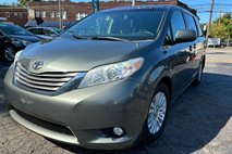 2014 Toyota Sienna 