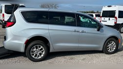 2024 Chrysler Pacifica Touring