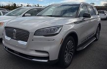 2023 Lincoln Aviator Standard