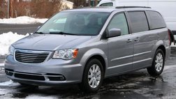 2015 Chrysler Town and Country Touring