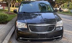 2016 Chrysler Town and Country Touring
