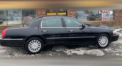 2005 Lincoln Town Car Signature Limited