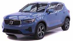 2024 Volvo XC40 B5 Core