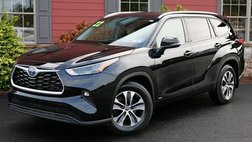 2022 Toyota Highlander Hybrid XLE