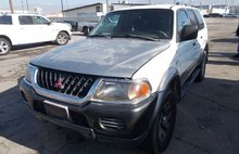 2002 Mitsubishi Montero Sport XLS