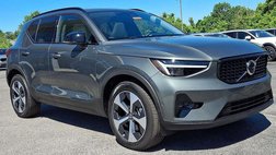 2026 Volvo XC40 B5 Plus