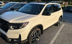 2023 Honda Passport Elite