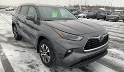 2022 Toyota Highlander Hybrid XLE