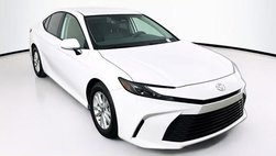 2025 Toyota Camry LE FWD