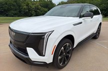 2025 Cadillac Escalade IQ Sport 2
