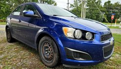2013 Chevrolet Sonic LS Auto