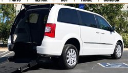 2015 Chrysler Town and Country Touring-L