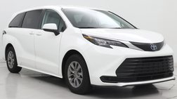 2024 Toyota Sienna LE 8-Passenger