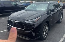2021 Toyota Highlander Hybrid Platinum