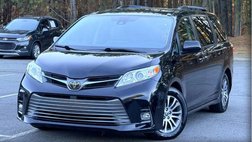 2020 Toyota Sienna XLE