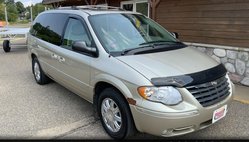 2005 Chrysler Town and Country Limited