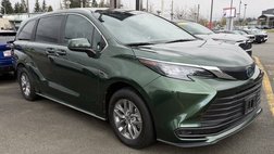 2025 Toyota Sienna LE 8-Passenger