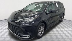 2023 Toyota Sienna XLE