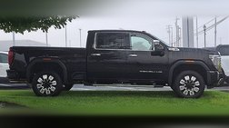 2025 GMC Sierra 2500HD Denali