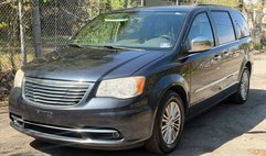 2013 Chrysler Town and Country Touring-L